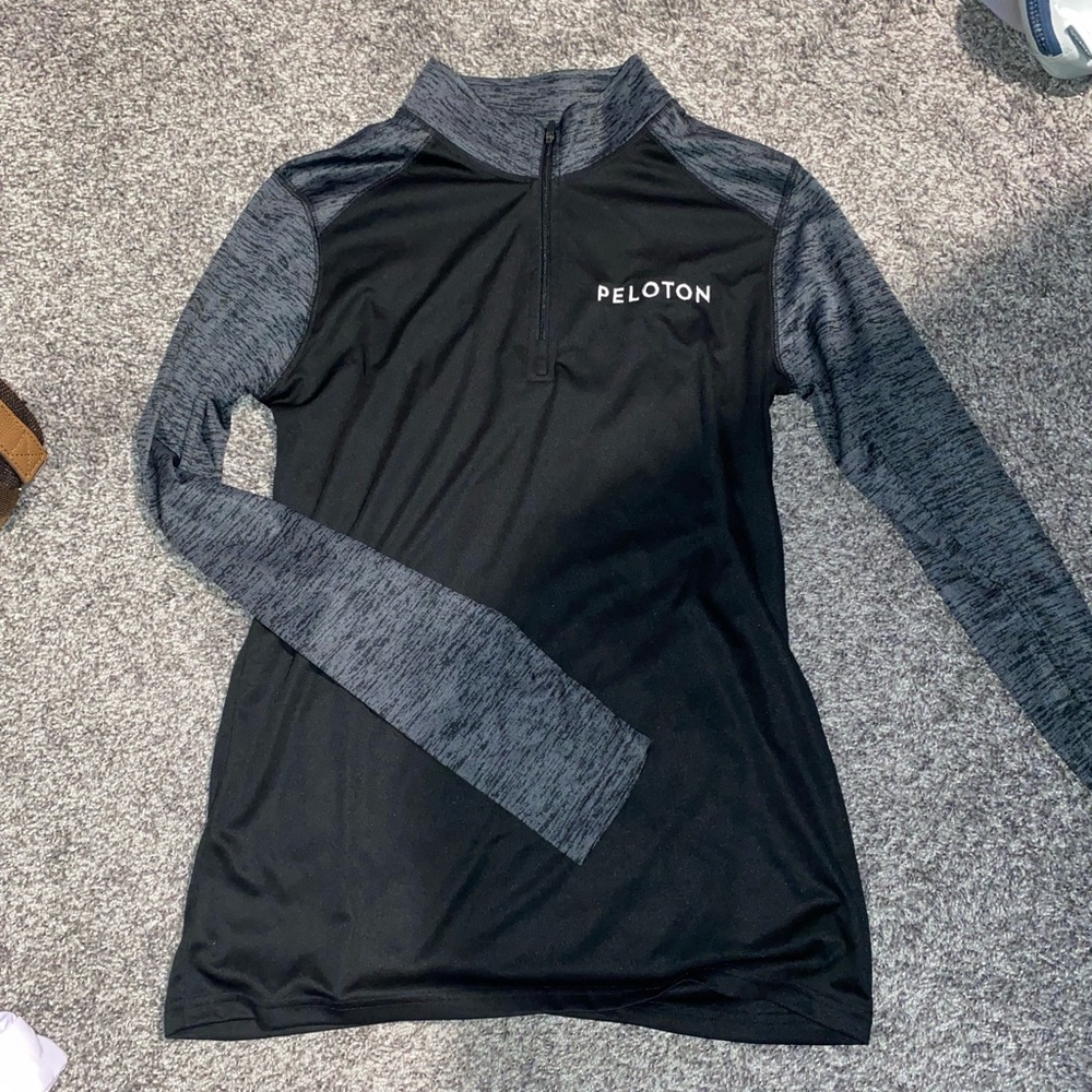 Peloton women’s medium quarter zip